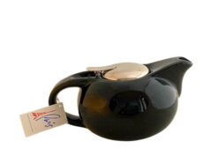 DZBANEK CERAMICZNY CZARNY Z SITKIEM 750 ML